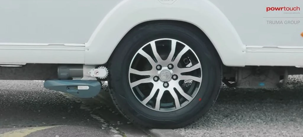 Powrtouch Evolution Twin Axle AWD Auto Caravan Mover 9 Powrtouch Evolution Twin Axle AWD Auto Caravan Mover - Image 9