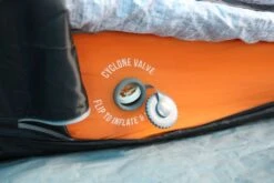 Vango Shangri-La II 15 Double Self Inflating Mat -Travel And Tent van 2021 lifestyle sleep mat shangri la 15 hi 01 medium